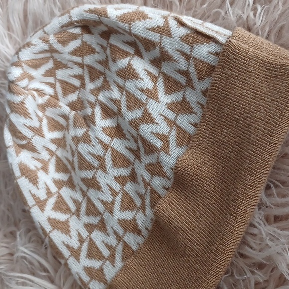 Michael Kors  hat - Picture 8 of 8